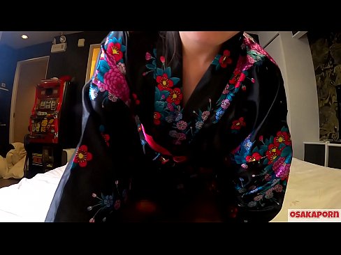 ❤️ Vajza e re cosplay pëlqen seksin deri në orgazmë me një shiringë në një kalorës dhe një blowjob. Vajzë aziatike me pidhi leshtore dhe cica të bukura me kostum tradicional japonez në video amatore që tregon masturbim me lodra qij. Sakura 3 OSAKAPORN. ❌ Porno shtëpie në sq.extratorrents.top ﹏