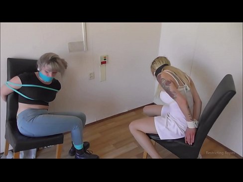 ❤️ E varur / e lidhur dhe e gojës / vajzë në ankth ❌ Porno shtëpie në sq.extratorrents.top ﹏