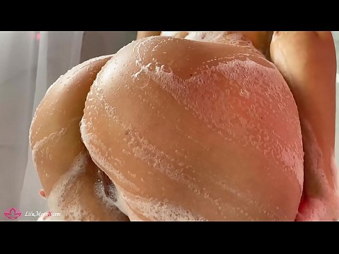 ❤️ Zeshkania masturbon pidhin me vibrator deri në orgazmë intensive në dush ❌ Porno shtëpie në sq.extratorrents.top ﹏